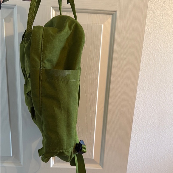 Kånken Green Backpack - Picture 4 of 11